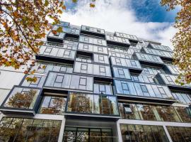 Tbilisi Saburtalo Hotel by Mercure，位于第比利斯的酒店