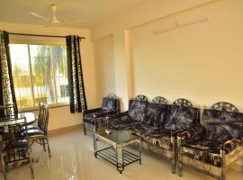 Fieldstone Lovely 2 BHK AC Apartment，位于Talaulim的酒店