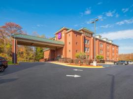Sleep Inn & Suites near Joint Base Andrews-Washington Area，位于莫宁赛德的酒店