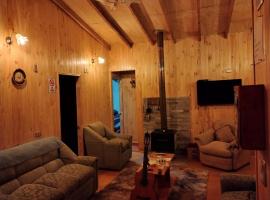 Hospedaje 4 estaciones，位于富塔莱乌富的酒店