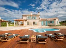 Villa Aurora in Bale for 8 persons with sea view & whirlpool