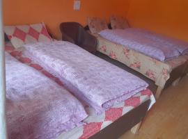 Hotel Relax，位于Kharsālī的酒店