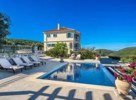 Private Villa Gelia, with panoramic 180 degrees sea view!