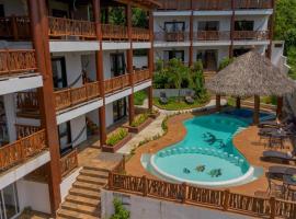 Hotel Alfa Troncones Mexico，位于特隆戈内斯的酒店