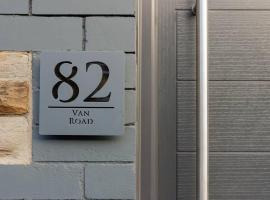 82 Van Road，位于卡菲利的度假屋