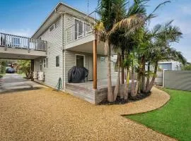 Amongst the Palms Inverloch