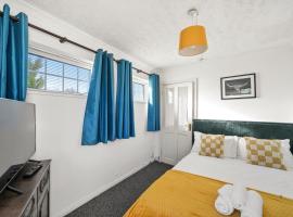 1 bedroom flat Aylesbury, Private Parking, Fowler rd，位于Buckinghamshire的公寓