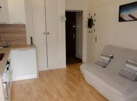 Studio - centre station