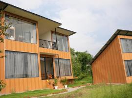 The Solace Bir，位于比尔瓦的酒店