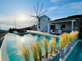 Windmill House with private pool and breathtaking views，位于安提帕罗斯岛的乡村别墅