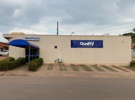 HOTEL QUALITY PLUS，位于Canaã dos Carajás的酒店