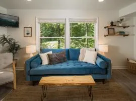 Riverview Retreat at The Wanderer