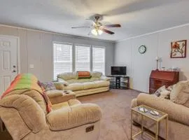 Pet-Friendly Home ~ 10 Mi to Hocking Hills!