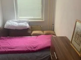 Lovely room for 2 persons in 3 room flat