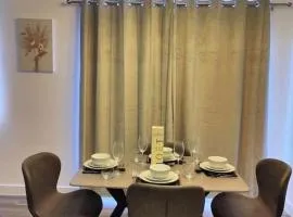 2 bedroom en-suite apartment in Basildon, Essex (Enjoy the simple things in life)
