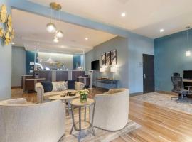 Best Western Plus Edinburg Inn & Suites，位于爱丁堡的酒店