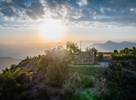 Lodge Pochoco Refugio de Montaña，位于圣地亚哥的木屋