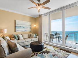 Beach Front Luxury, Amazing Views, Indigo East, 5 Stars, - 2 Balconies , "Guest Choice Award"!，位于彭萨科拉的酒店