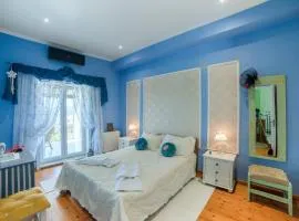 Alex Cottage on the Hill-Lemon garden BBQ Parking