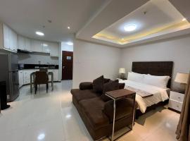 Sheryll Escapes - 305 La Grande Studio, cozy condo with hotel amenities!，位于安吉利斯的酒店