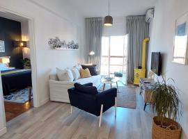 AAY- Best Corfu Town & Sea Apart 2bedroom Renovated + lift / Comfy&Design+WiFi，位于科孚镇的度假村