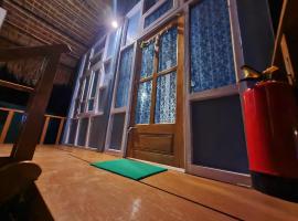 Sparrow Nest Cottages，位于Bokakhat的酒店