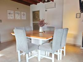 Firmat Apart Premium Estadías confortables para empresas y familias，位于Firmat的酒店