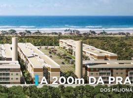 APARTAMENTO EM ILHÉUS - PRAIA DOS MILIONÁRIOS - VOG ATLÂNTICO - Pé na Areia，位于伊列乌斯的带泳池的酒店