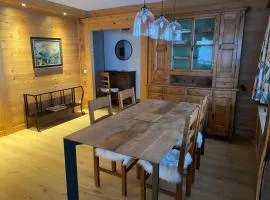 appartement 103m2 près de Megève, face à télécabine la Princesse,2 chambres , garage, local à ski