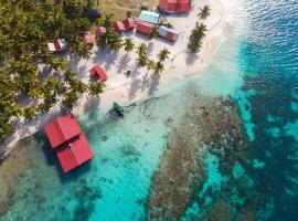 Cabaña privada en Guna Yala isla Diablo baño compartido，位于Cagantupo的公寓