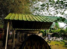 Dandeli Wild Jungle Resort，位于丹德利的露营地