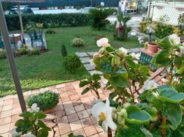 B&B villamariascauri，位于斯考里的酒店
