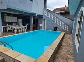 Casa piscina churrasqueira