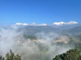 Himalaya Serene View Guest House & Farm Stay，位于Deorāli贝格纳斯湖附近的酒店