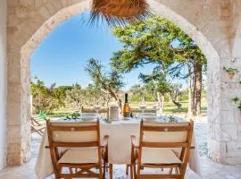 Trullo Marilì on the Fasano Selva - Happy Rentals