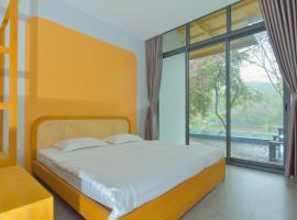 Villa Ba Vi 6 Bedrooms & Pool DC Green Resort，位于河内的酒店