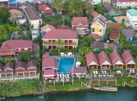 Golden Hotel Dondet，位于Ban Donsôm Tai的酒店