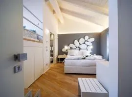 Eleìra Luxury Accomodations