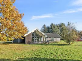 Holiday Home Fredrike - 500m from the sea in Bornholm by Interhome，位于维斯特索马肯的乡村别墅