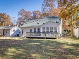 Bright Greenbackville Vacation Home with Game Room
