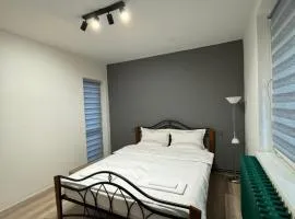 Luna Apartament NOU zona spital UMF