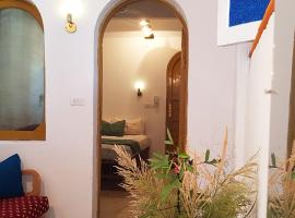 HabuHeritageHomeStayInLuxor，位于Al Aqālitah西岸中央售票处附近的酒店