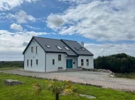 Luxury Home in Idyllic Connemara，位于斯皮德尔的家庭/亲子酒店