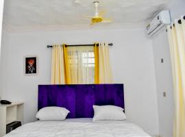 Double 'Mo Hotel，位于Ikorodu的酒店