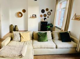 Woning op 5 min wandelafstand van de Schorre en van het festival Tomorrowland !，位于勃姆明日世界附近的酒店