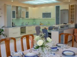 Apple home Detached house in sunny Ierapetra，位于依拉佩特拉的度假屋