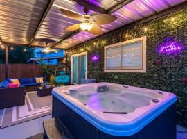Gameroom, Bbq & Hot-tub By Lackland & Seaworld，位于圣安东尼奥的带按摩浴缸的酒店