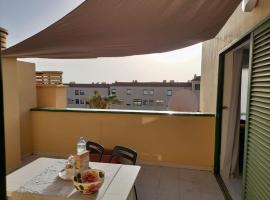 amarilla terrace，位于阿罗纳的公寓