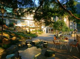 神木谷假期大饭店，位于和平区谷关温泉公园附近的酒店