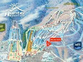 Hunter Mtn Slopeside Ski Resort HotTub*Heated Pool